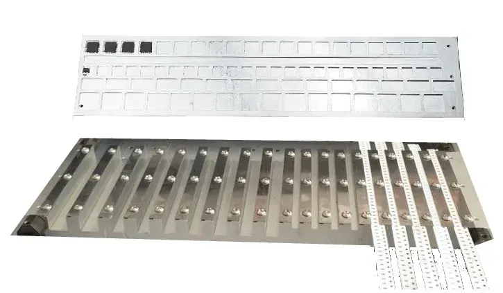 Support à 18 rainures pour différentes largeurs de bande
Plateaux pour circuits intégrés - Gestion logicielle illimitée du nombre de plateaux.
SMALL SMT