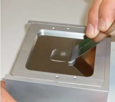 Station de micro-sérigraphie
