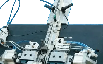Olamef TP/TO-CF — préformage automatique de transistors