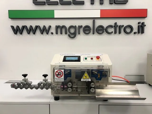 TSC 6 PRO — coupe, dégainage et dénudage automatiques